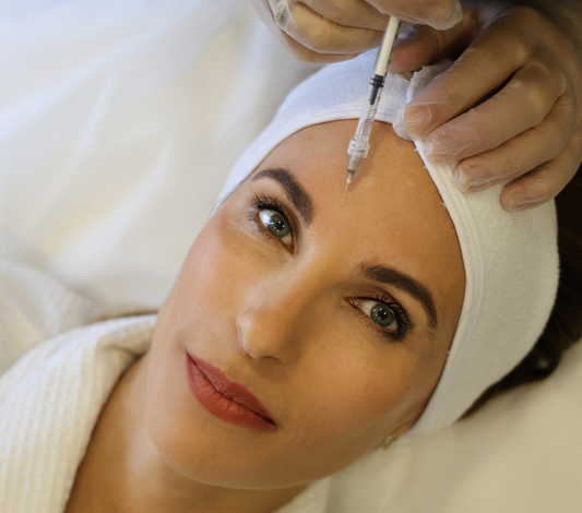 בוטוקס | Botox - טיפול להחלקת קמטי הבעה ושיפור מראה הפנים